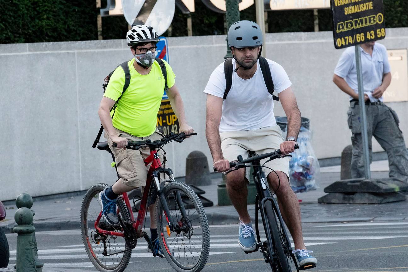 Fijn stof mondmasker fietsmasker luchtvervuiling luchtkwaliteit luchtvervuiling pollutie