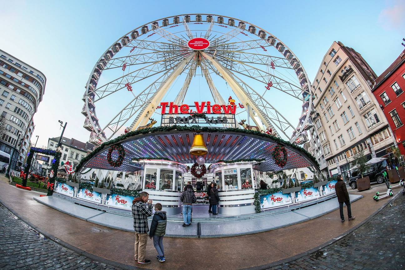 20181214 Winterpret kerstmarkt vismarkt bungalows reuzenrad The view Lotto Nationale loterij