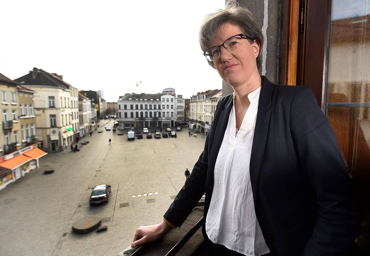Burgemeester Catherine Moureaux (PS), in het gemeentehuis van Sint-Jans-Molenbeek
