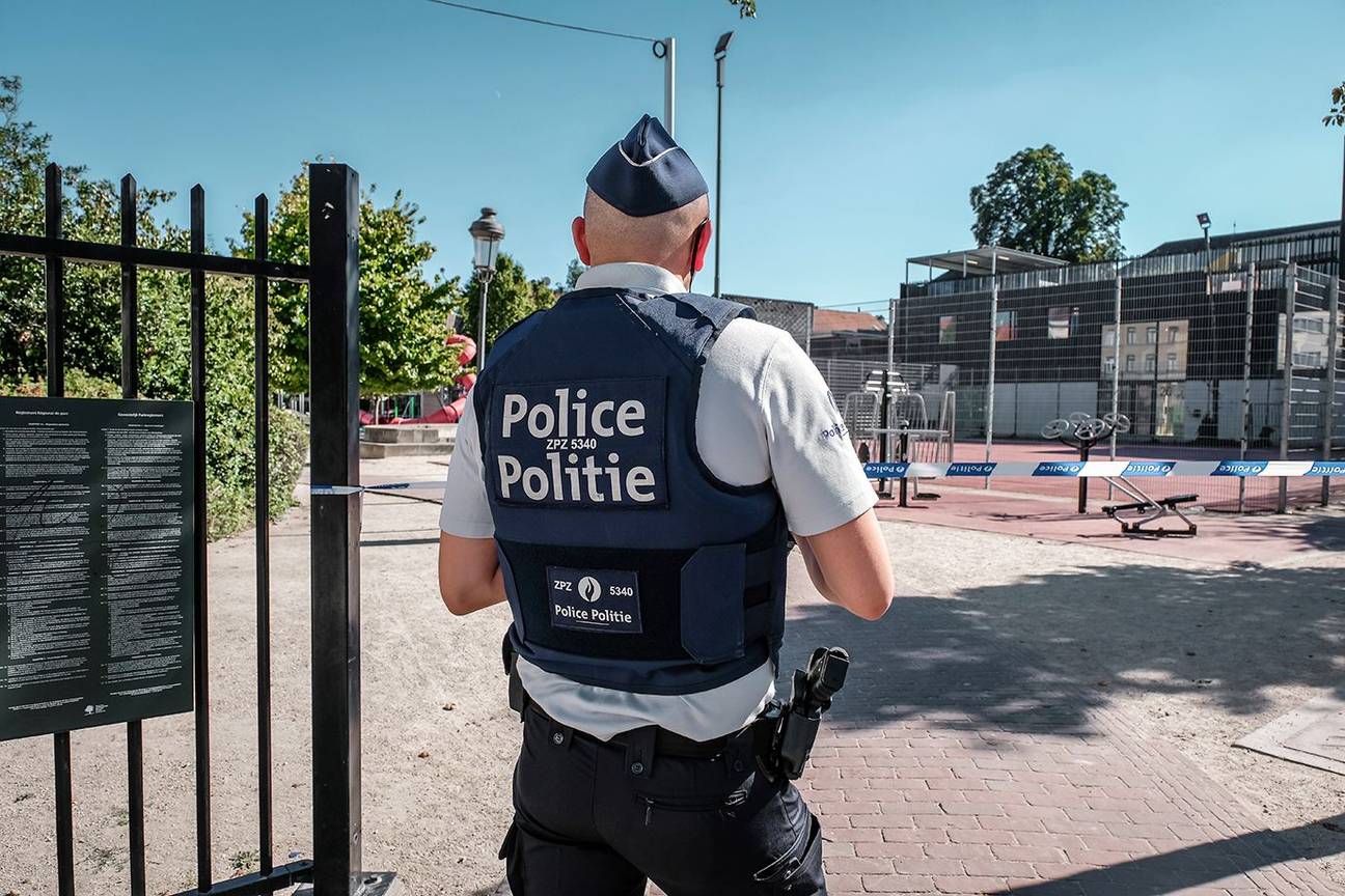 Politiepatrouille aan het Bonneviepark in Sint-Jans-Molenbeek