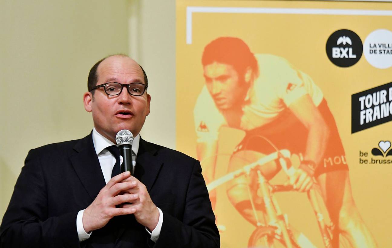 Burgemeester Philippe Close op de persconferentie van 13 maart 2019 n.a.v. de 100 dagen tot de start van de Ronde van Frankrijk in Brussel