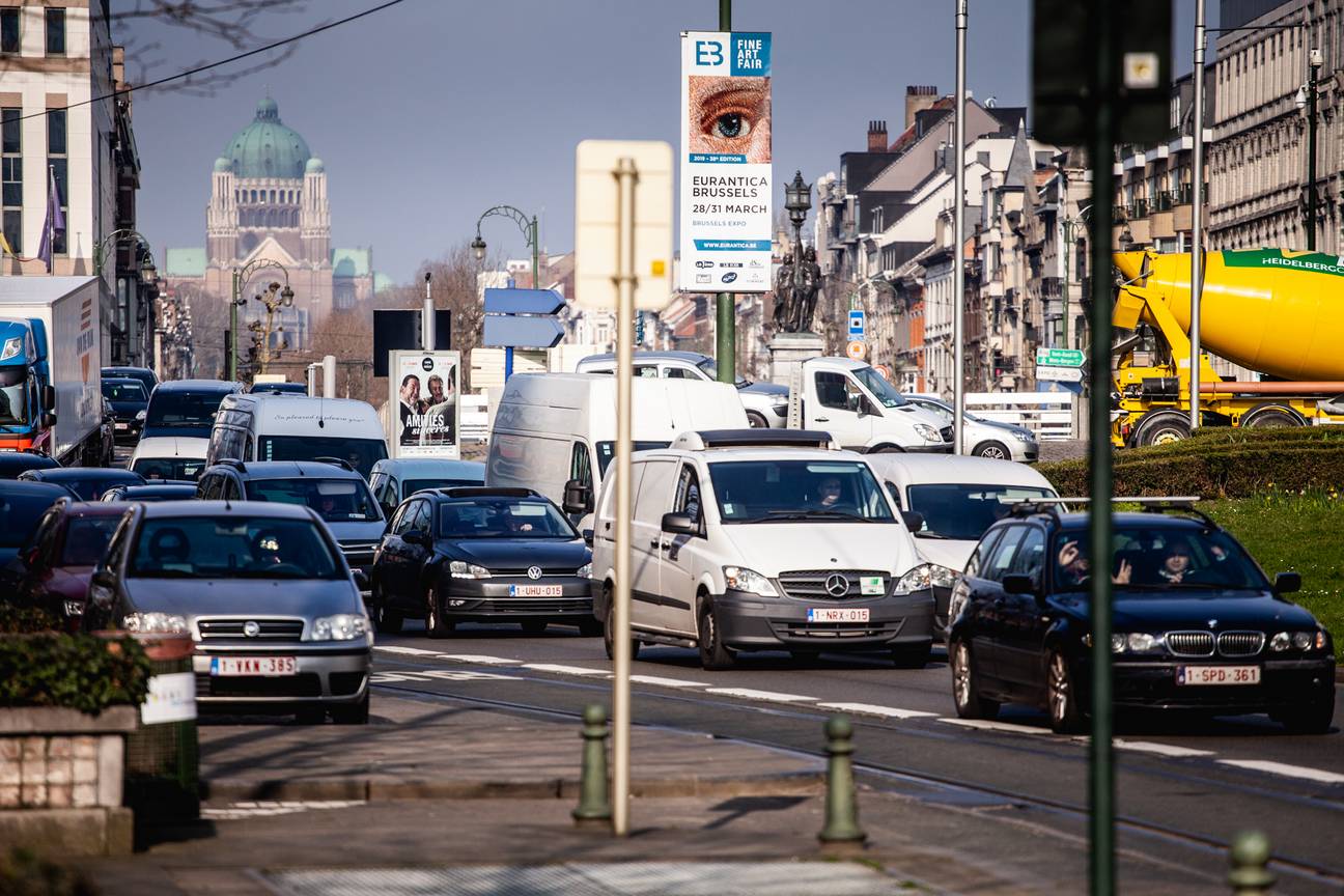 20190329 verkeer mobiliteit auto autos file Sainctelette