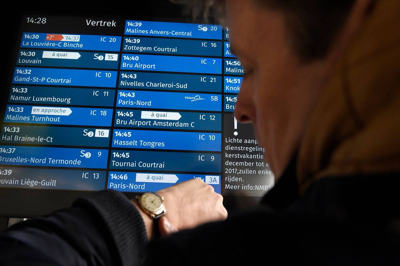 S-trein stoptrein Gewestelijk Expresnet GEN treinstation dienstregeling treinvertraging
