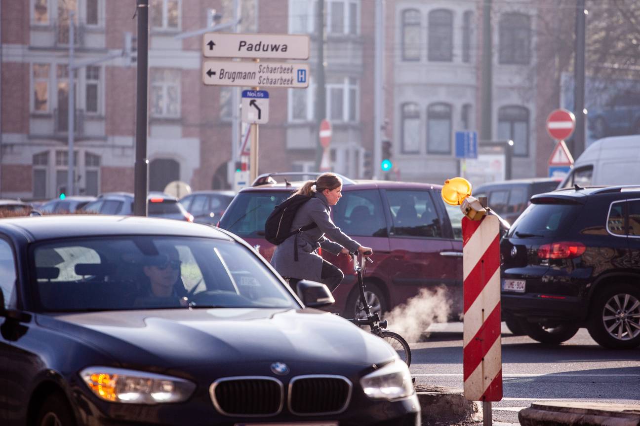 20190402 6 Meiser fietser verkeer file auto autos