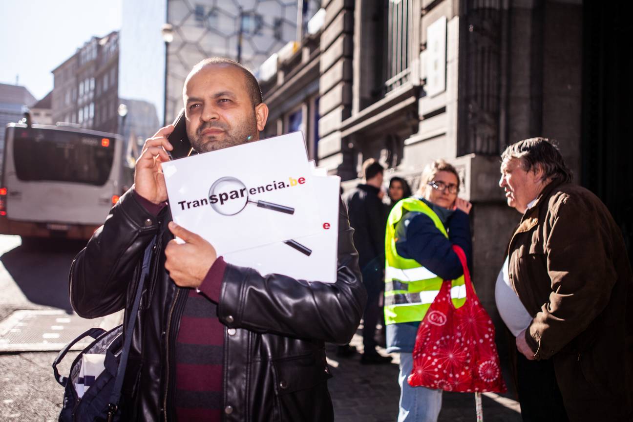 20190405 Transparencia 3 protesteert voor Brussels Parlement