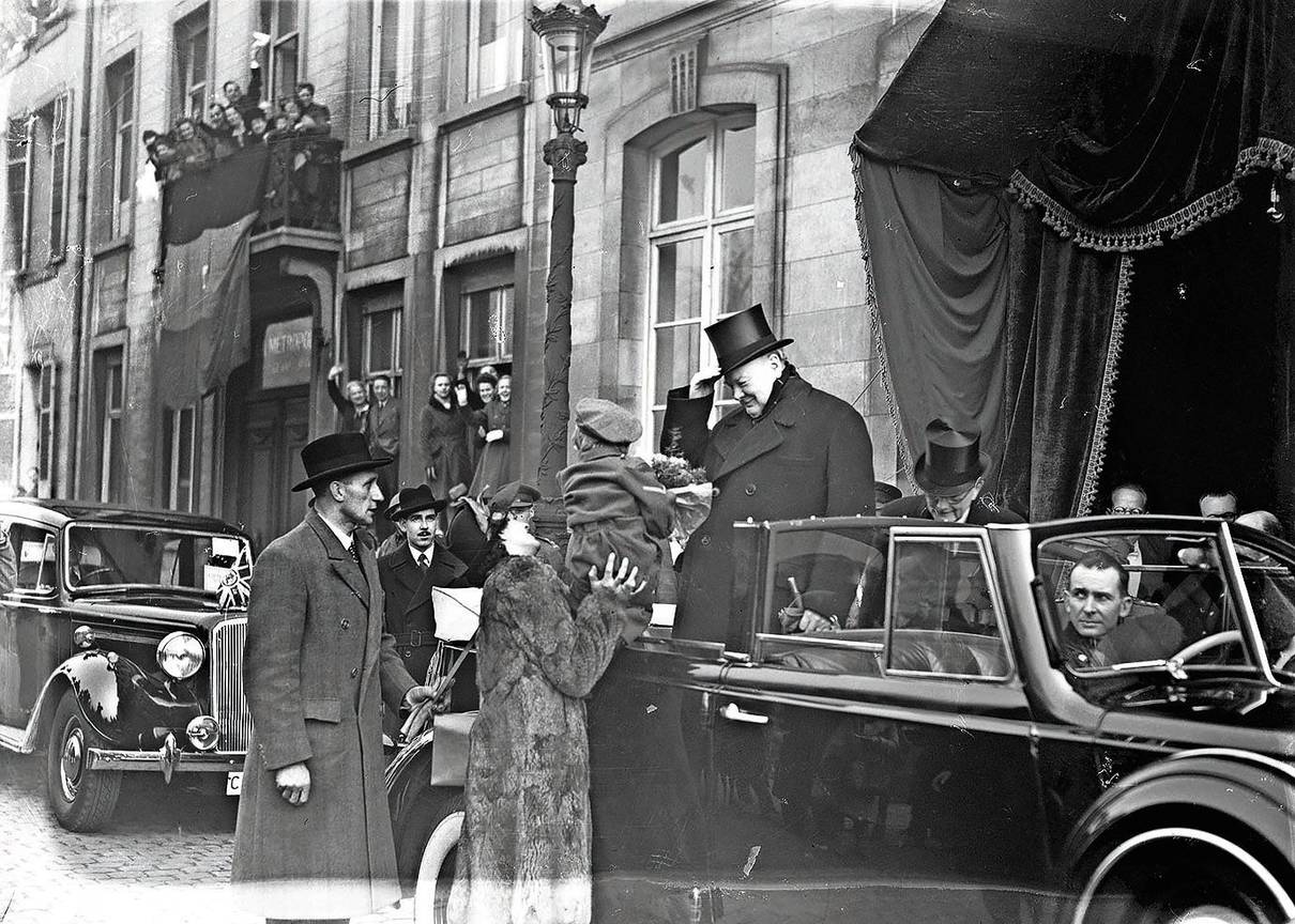 Winston Churchill in Brussel in 1945