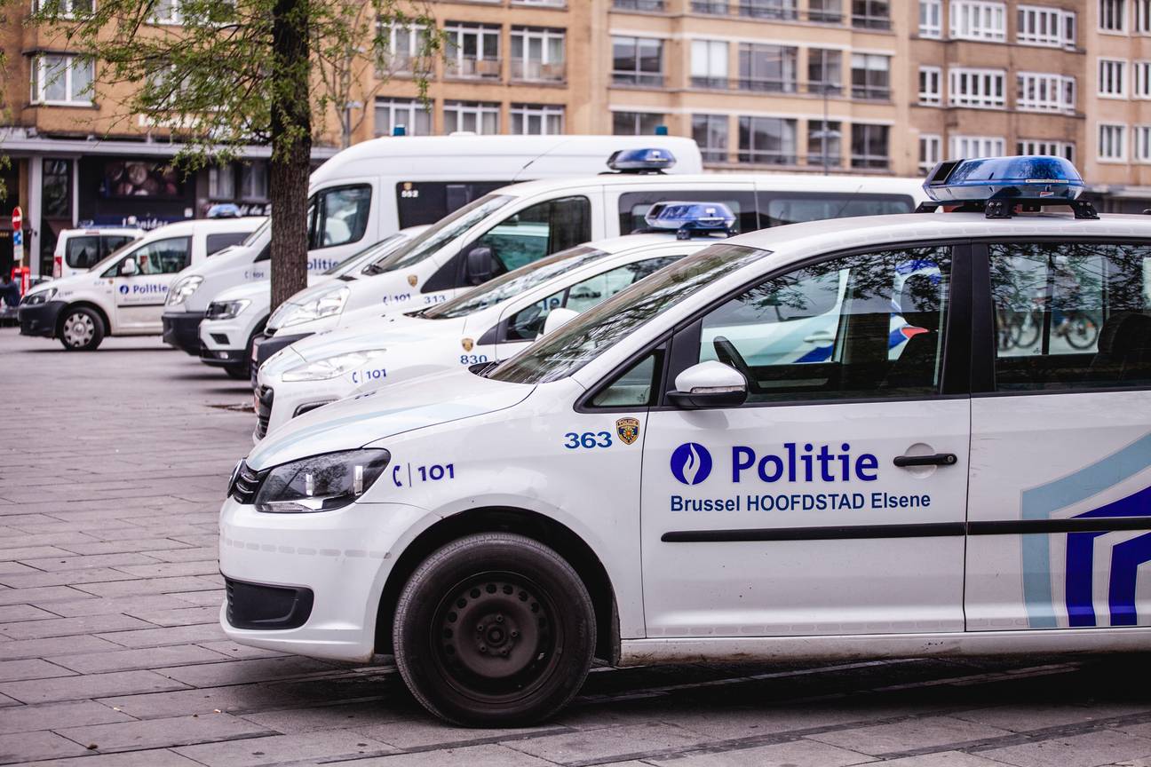 20190417 5 politiecontrole politie Brussel hoofdstad elsene mivb flagey