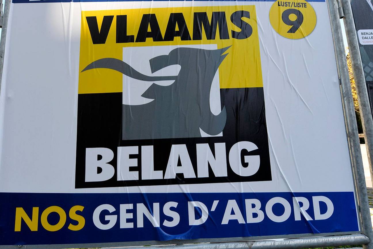 De kiescampagne van Vlaams Belang: "Onze mensen eerst/Nos gens d'abord"