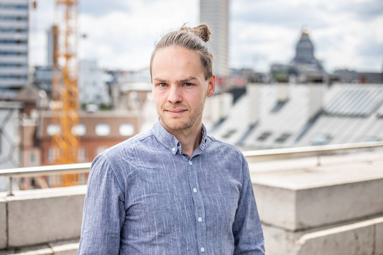 Pepijn Kennis 2 Agora installatie Brussels Parlement