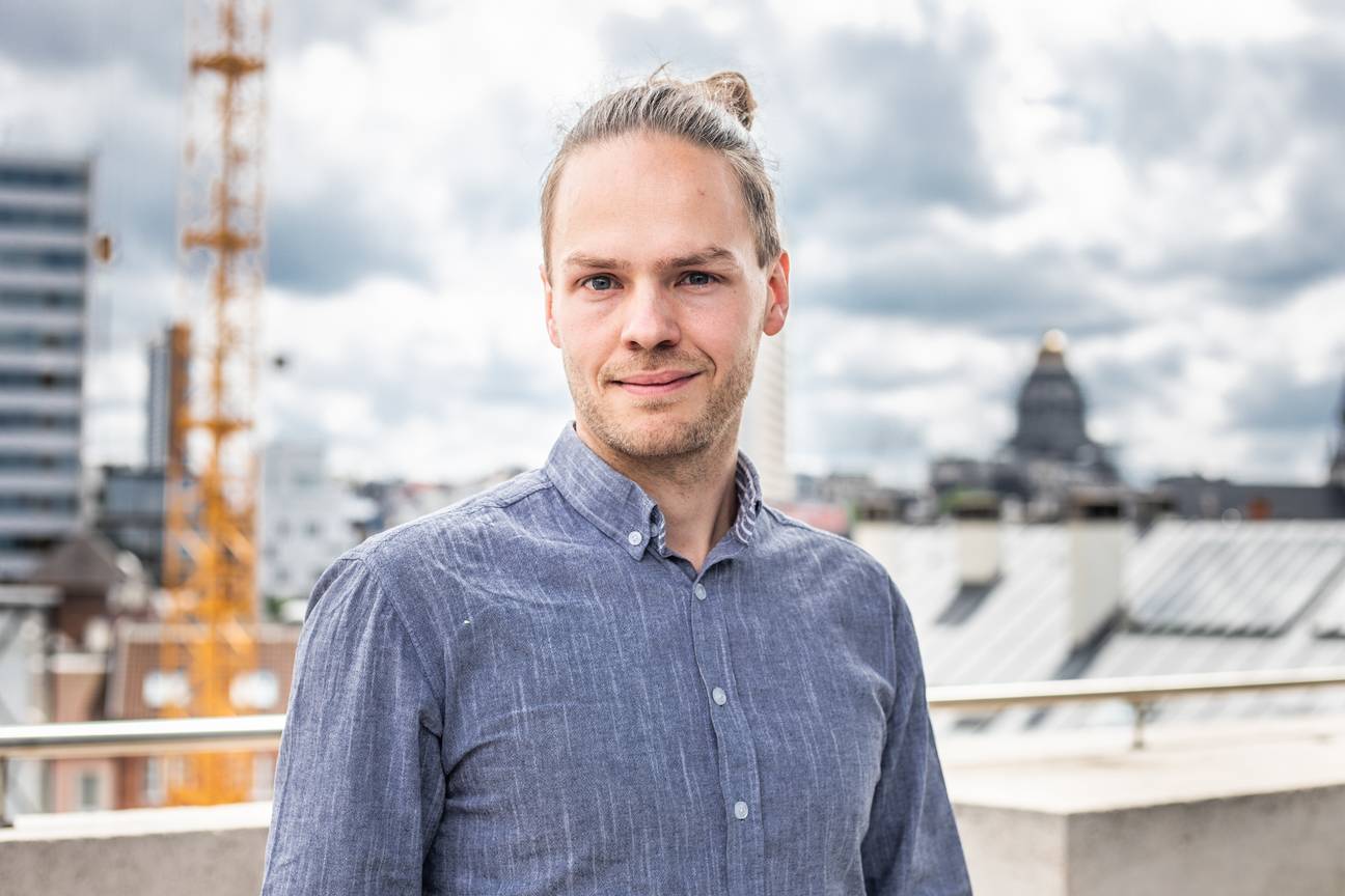 Pepijn Kennis 3 Agora installatie Brussels Parlement