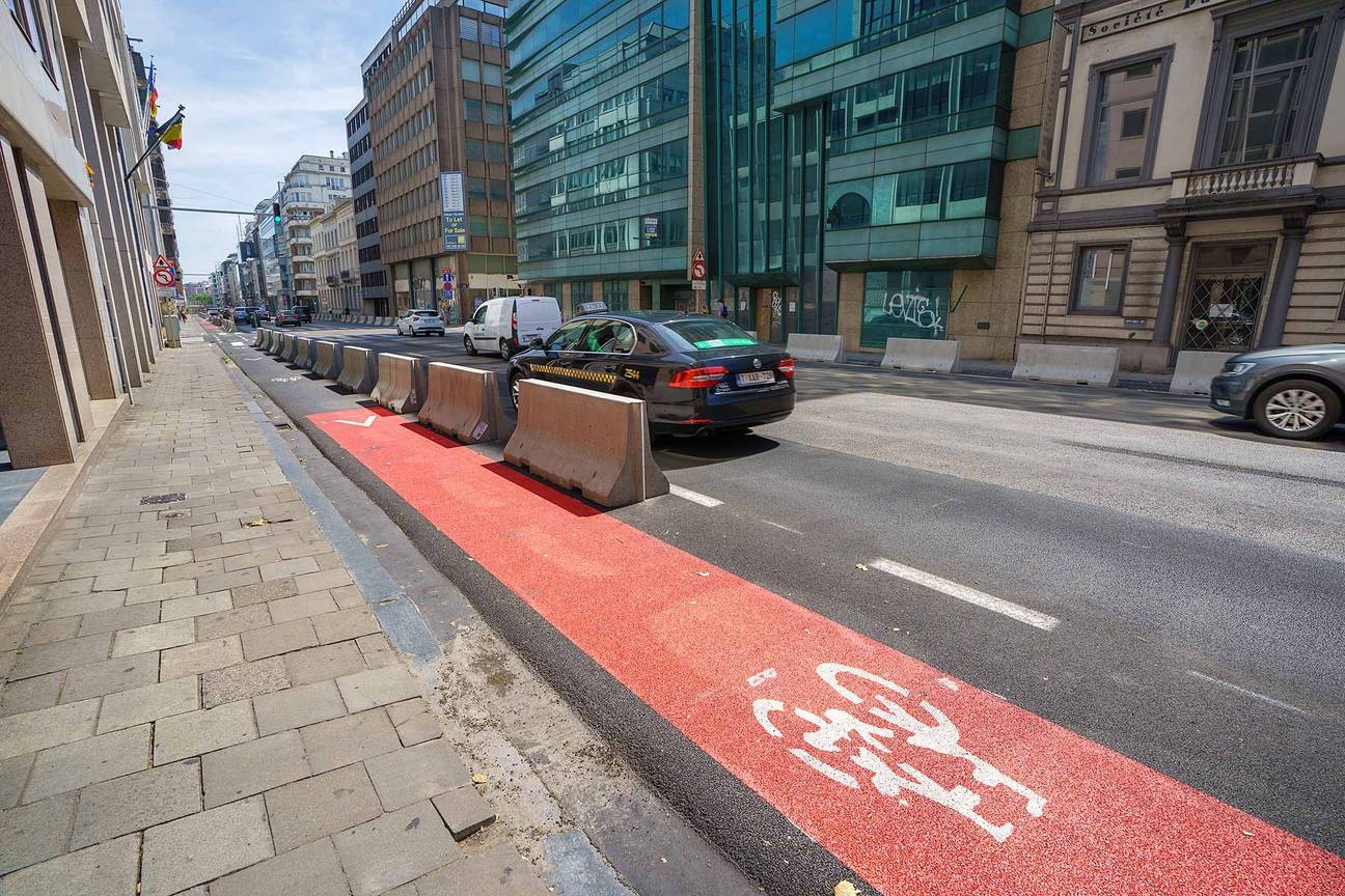 Rijstrook voor fietsers in de Belliardstraat