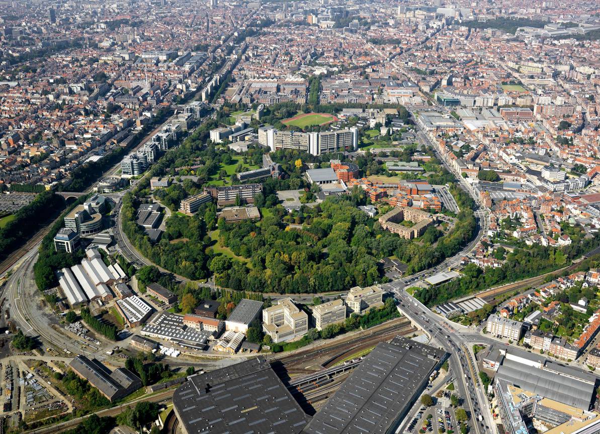 De campus VUB (Vrije Universiteit Brussel) in Etterbeek aan de Generaal Jacqueslaan in 2009