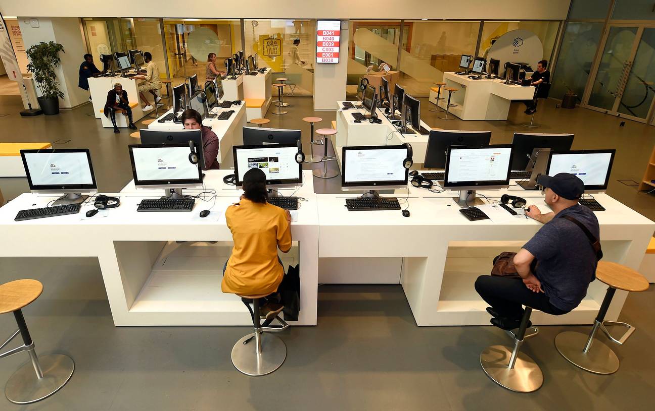 Actiris verzorgt de begeleiding van werkzoekenden naar werk in Brussel