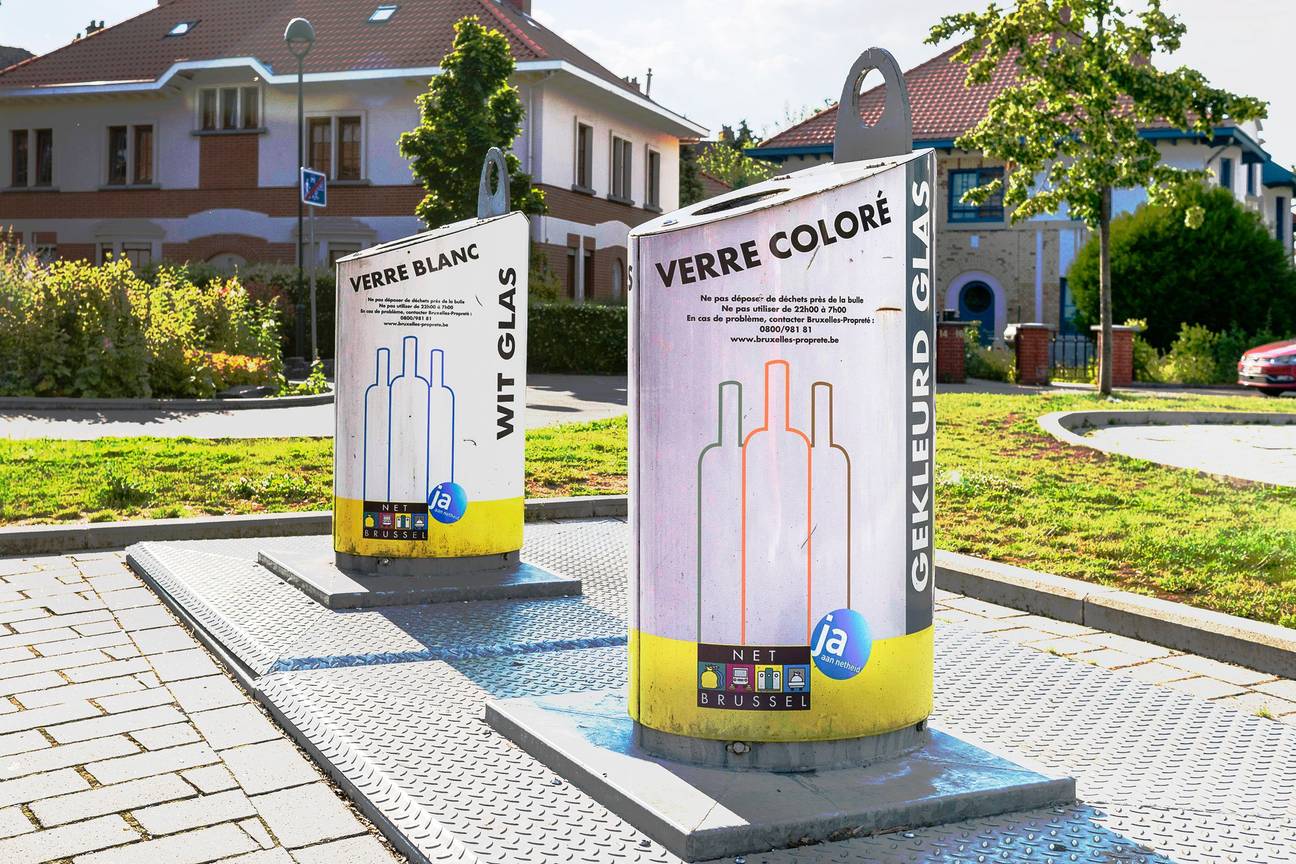 Ondergrondse glasbakken van Net Brussel in Evere