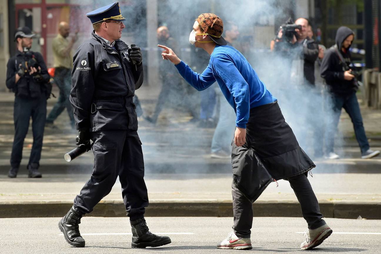 24 mei 2016: politiecommissaris Luc Vandersmissen tijdens een Nationale betoging van het gemeenschappelijk vakbondsfront
