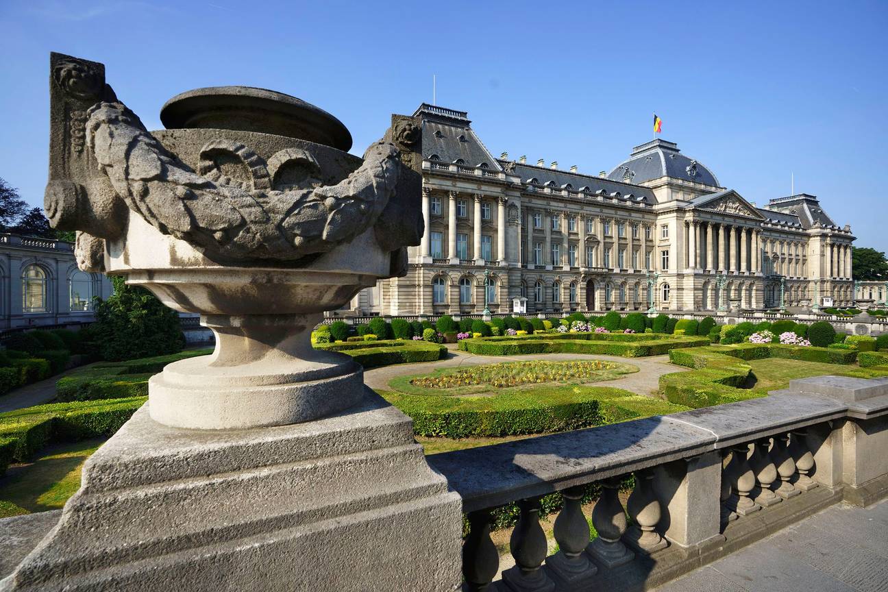 Het Koninklijk Paleis aan het Warandepark