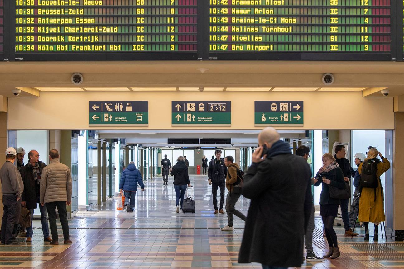  Opening van de vernieuwde centrale onderdoorgang in het station Brussel-Noord door de NMBS