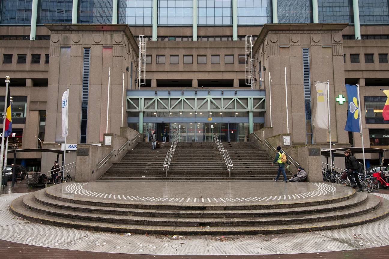  Opening van de vernieuwde centrale onderdoorgang in het station Brussel-Noord door de NMBS