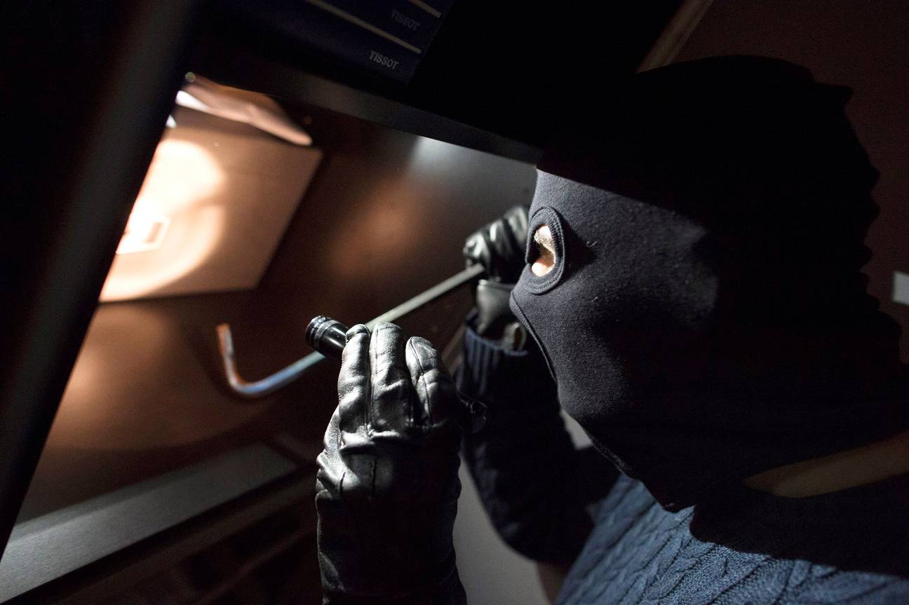 Woninginbraak, een steeds terugkerend probleem in de eindejaarsperiode