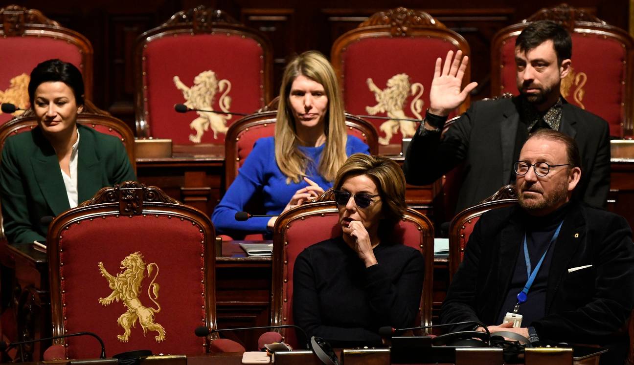 Open VLD op een plenaire zitting in de Senaat in januari 2020: Els Ampe (in het midden), Willem-Frederik Schiltz, Vooraan Carina Van Cauter en Rik Daems