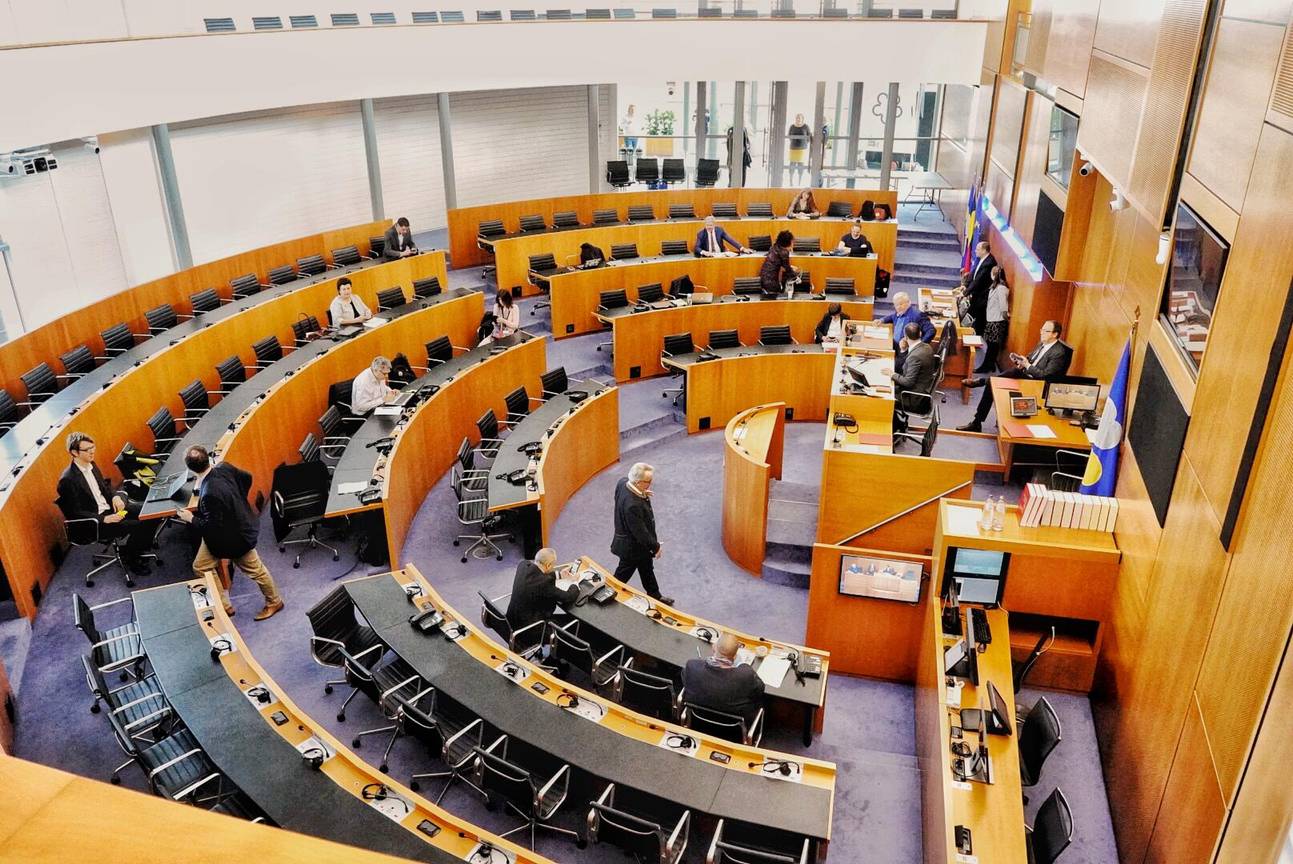 Het Brussels Parlement sluit vanaf vrijdag 20 maart 2020 de deuren, als bestrijding tegen het coronavirus (covid-19)