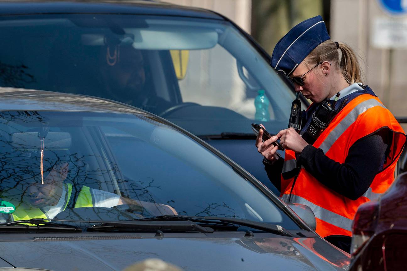 Naleving lockdownmaatregelen om het coronavirus in te dijken: verscherpte politiecontroles door politiezone Brussel-Hoofdstad-Elsene