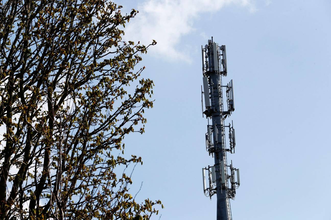 Proximus rolt haar 5G-netwerk uit in enkele Belgische steden om snel internet te kunnen bieden aan haar klanten. Brussel doet vooralsnog niet mee