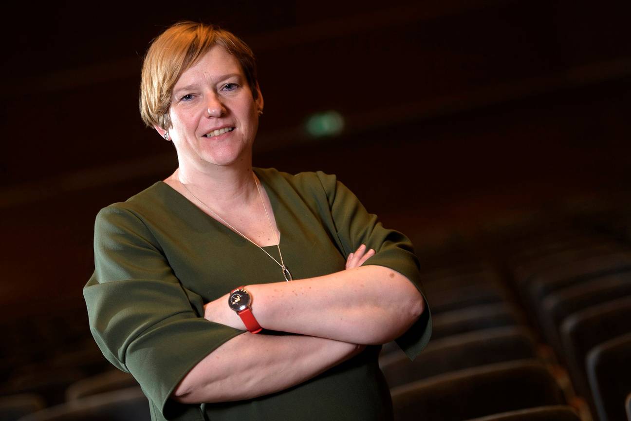 20200504 Uitreiking van de Prijs van Overheidsmanager 2017 door de Vlaamse Vereniging voor Bestuur en Beleid (VVBB) aan Tania Dekens (FAMIFED, Federaal Agentschap voor de Kinderbijslag)