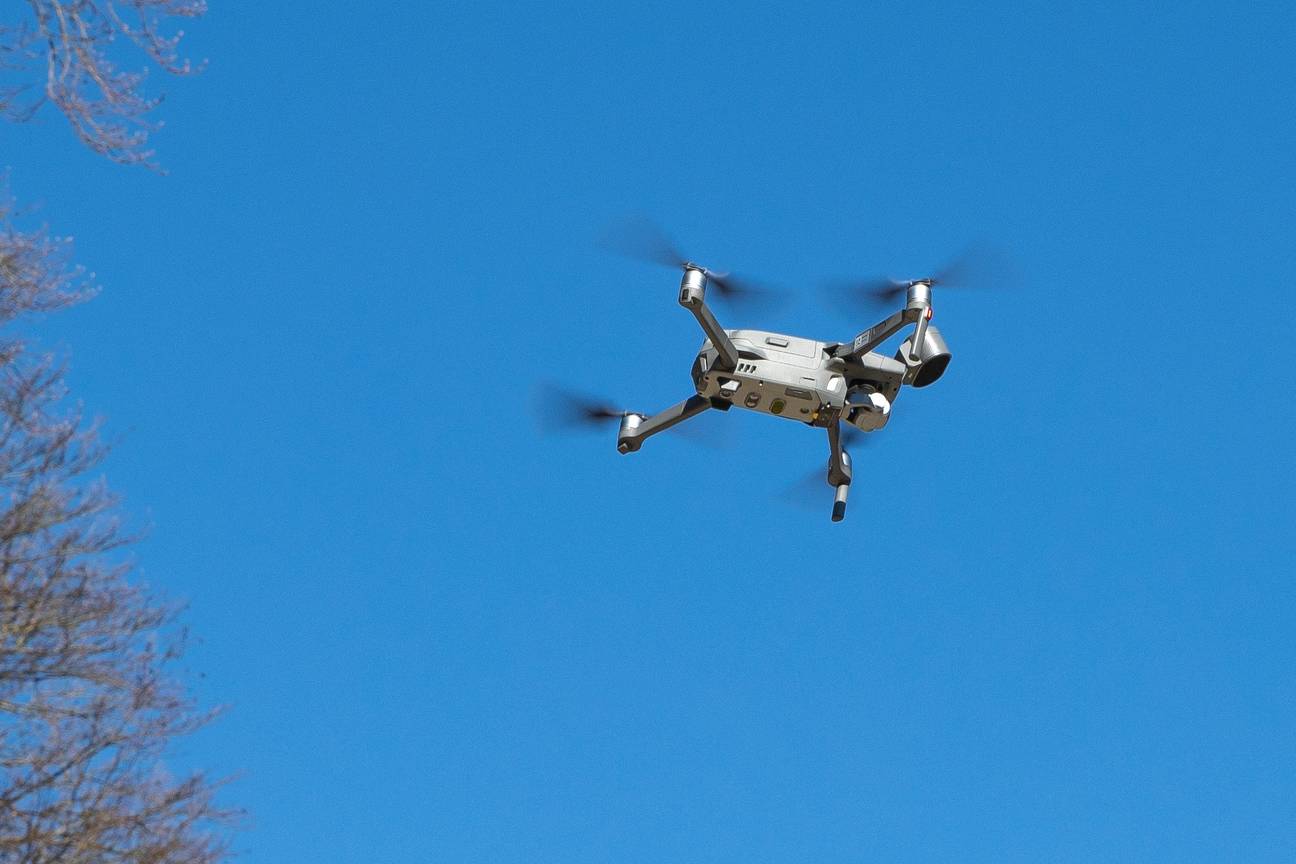 De politie gebruikt in Brussel steeds vaker drones voor controle-opdrachten, zoals hier in Ter Kamerenbos in maart 2020 tijdens de coronacrisis