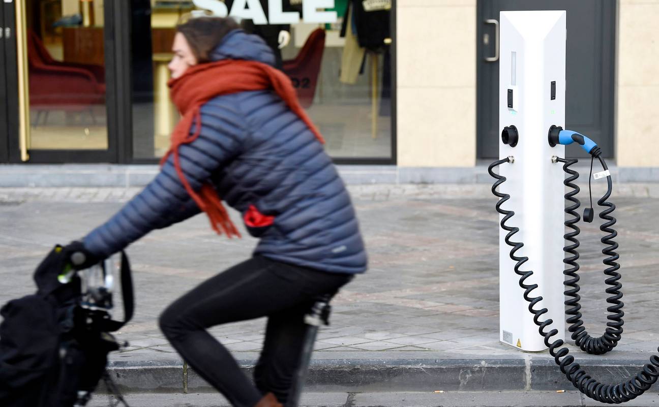 Een oplaadpunt voor elektrische wagens in Brussel