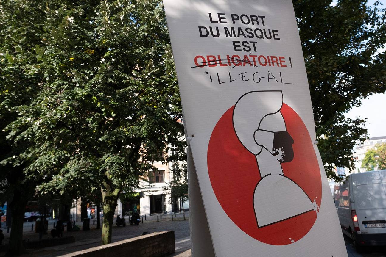 Niet iedereen is het eens met de mondmaskerplicht op drukke plaatsen in Brussel