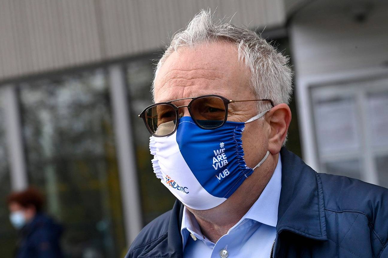 Dirk Devroey, professor Huisartsgeneeskunde en decaan van de Faculteit Geneeskunde en Farmacie aan de VUB