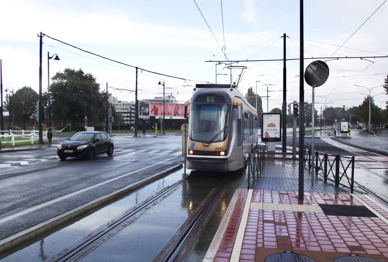 Tram 62 op het Da Vinci eindpunt van tramlijn 62