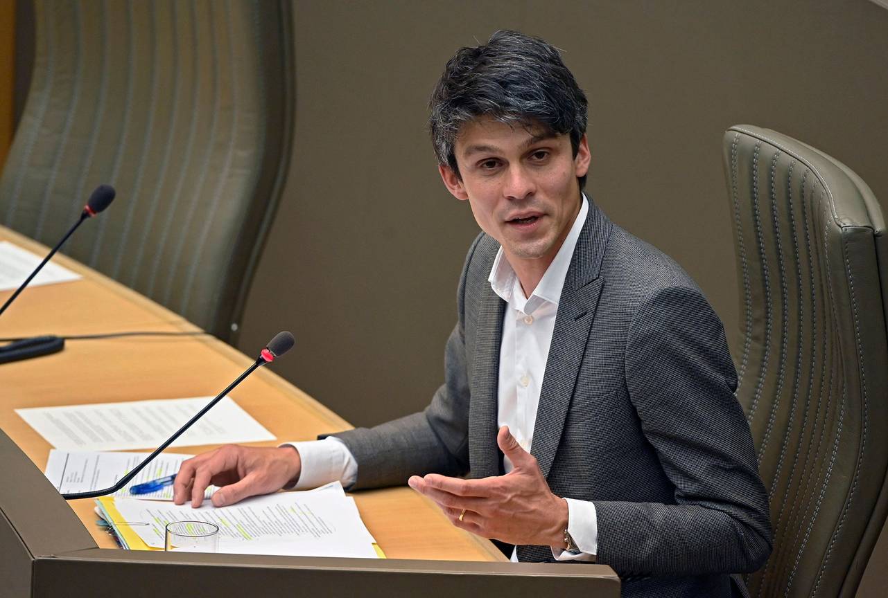 Benjamin Dalle (CD&V), Vlaams minister van Brussel, Jeugd en Media, in het Vlaams parlement