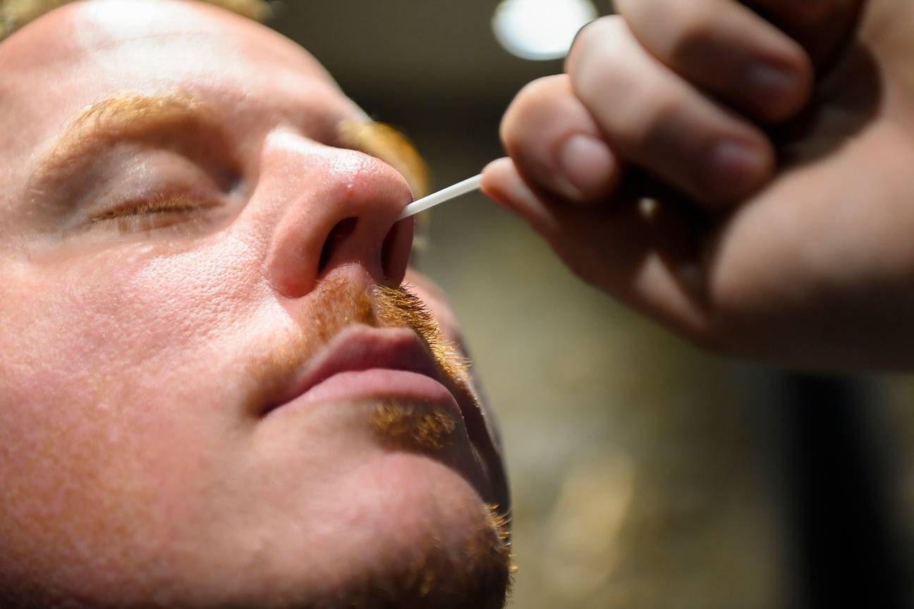 Een zelftest om te achterhalen of je mogelijk besmet bent met het coronavirus en de ziekte Covid-19