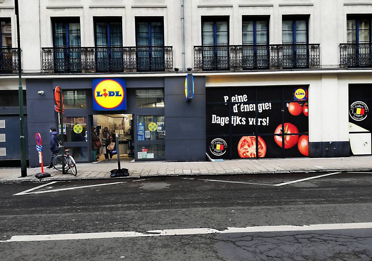 De vestiging van de low budget supermarktketen Lidl in de Artveldestraat