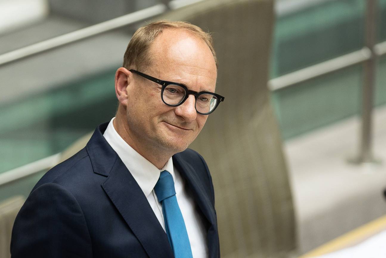 Ben Weyts (N-VA), viceminister-president van de Vlaamse Regering en Vlaams minister van Onderwijs, Sport, Dierenwelzijn en Vlaamse Rand, hier in het Vlaams parlement