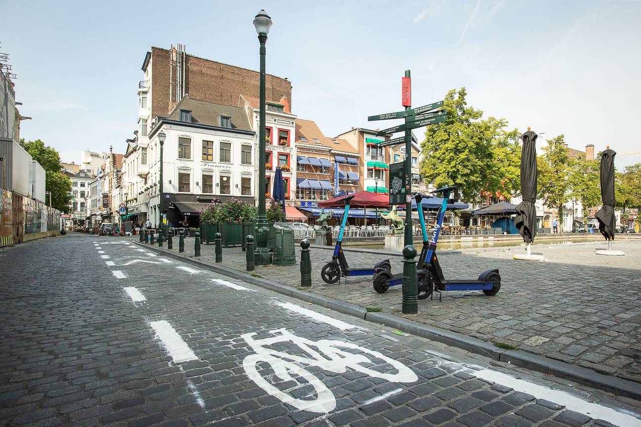 Wijziging verkeerssituatie in het stadscentrum (Vijfhoek) vanaf 16 augustus 2022. Het nieuwe circulatieplan voor de Vijfhoek maakt deel uit van het ruimere mobiliteitsplan Good Move. Op de foto: Vismarkt met zicht op het Sint-Katelijneplein