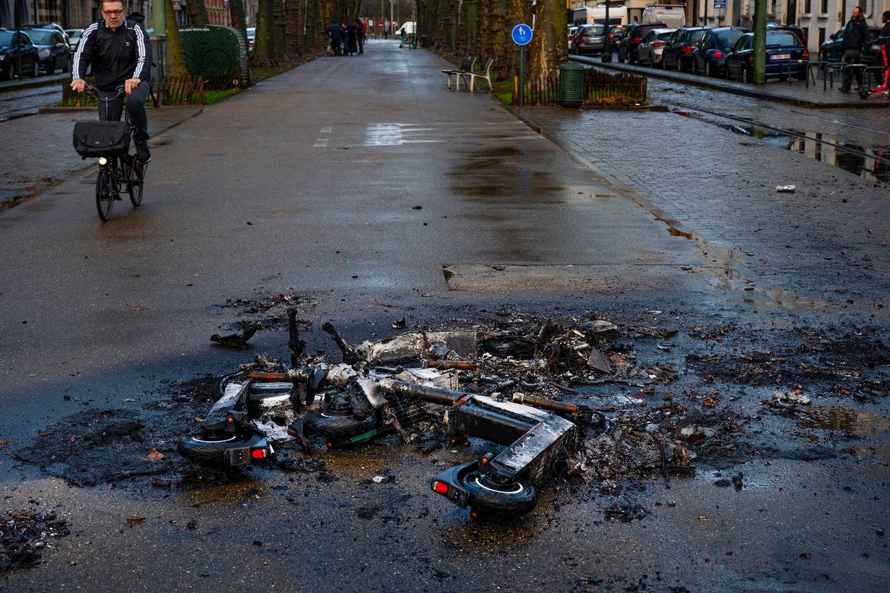 1827 Steps vandalisme oudjaar nieuwjaar 4