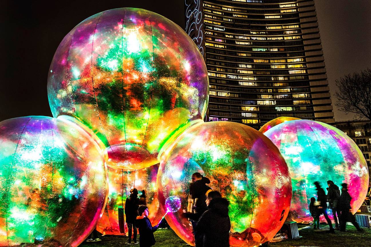 1833 BEELD Bright Brussels 1