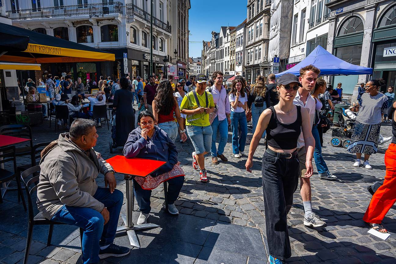 Terrassen nemen de publieke ruimte in: Grasmarkt