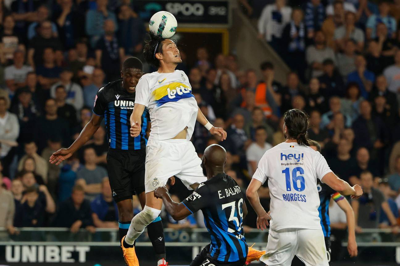 20240514 Joel Ordonez (Club Brugge) en Machida Koki van Union Saint-Gilloise 2-2 gelijkspel tegen Club Brugge van 13 mei 2024