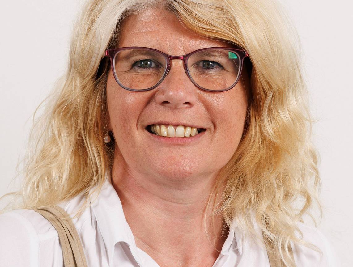 20240625 Eedaflegging Brussels parlement Francoise De Smedt (PTB) lg