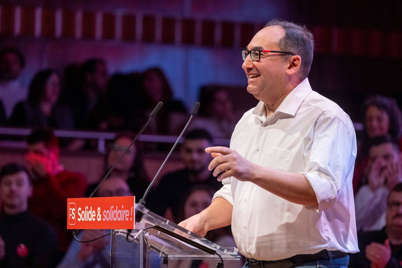 Ahmed Laaouej op een partijcongres van PS op 18 februari 2024