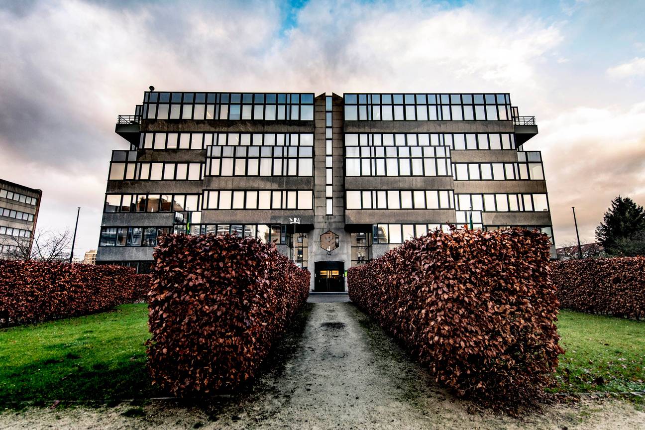 De hoofdzetel van de Belgische bank-verzekeraar Crelan, Sylvain Dupuislaan 251 in Anderlecht