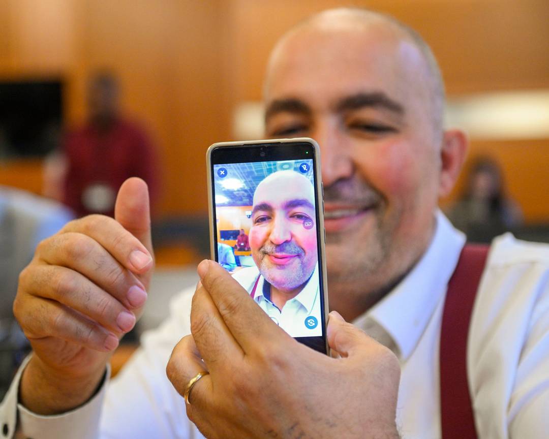 Fouad Ahidar (Team Fouad Ahidar) in het Brussels parlement  in september 2024