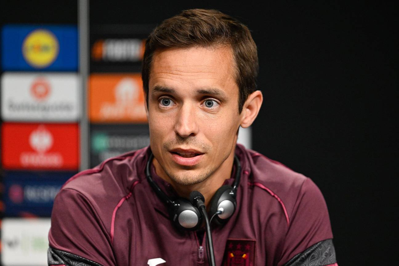 David Hubert, interim-coach van RSC Anderlecht persconferentie voor de match tegen Real Sociedad