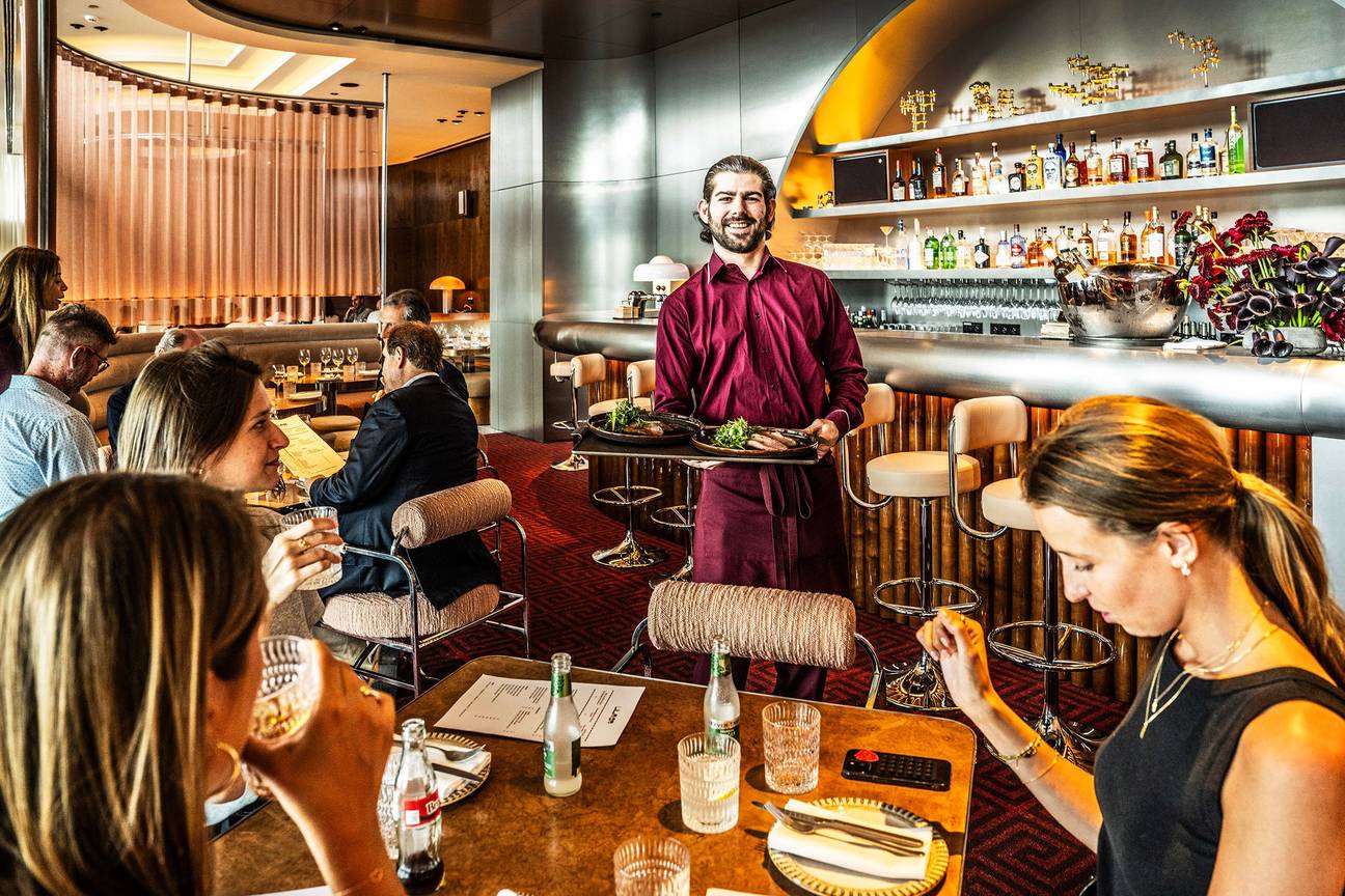 BRZ 20250702 1942 EAT AND DRINK Lila 29