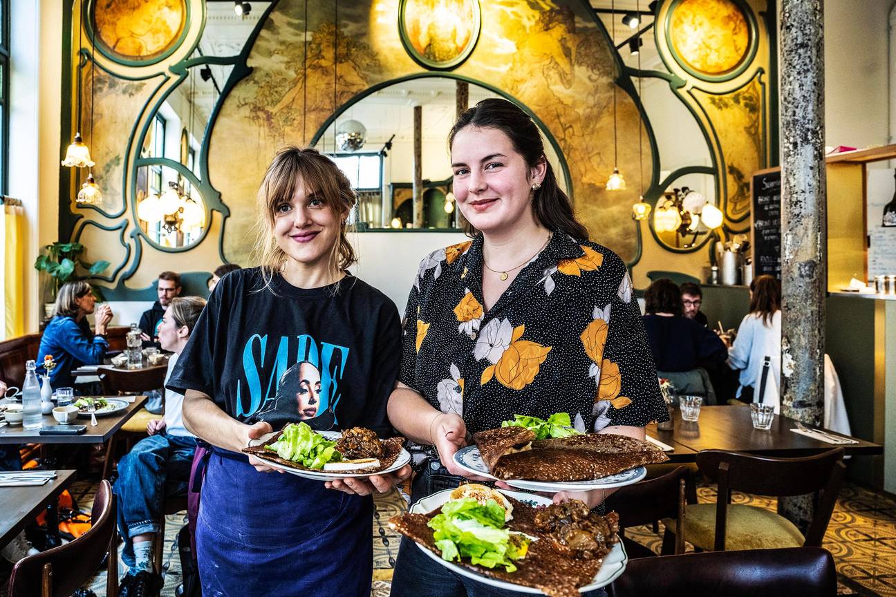 BRZ 20251022 1953 EAT AND DRINK Kras Mat 1