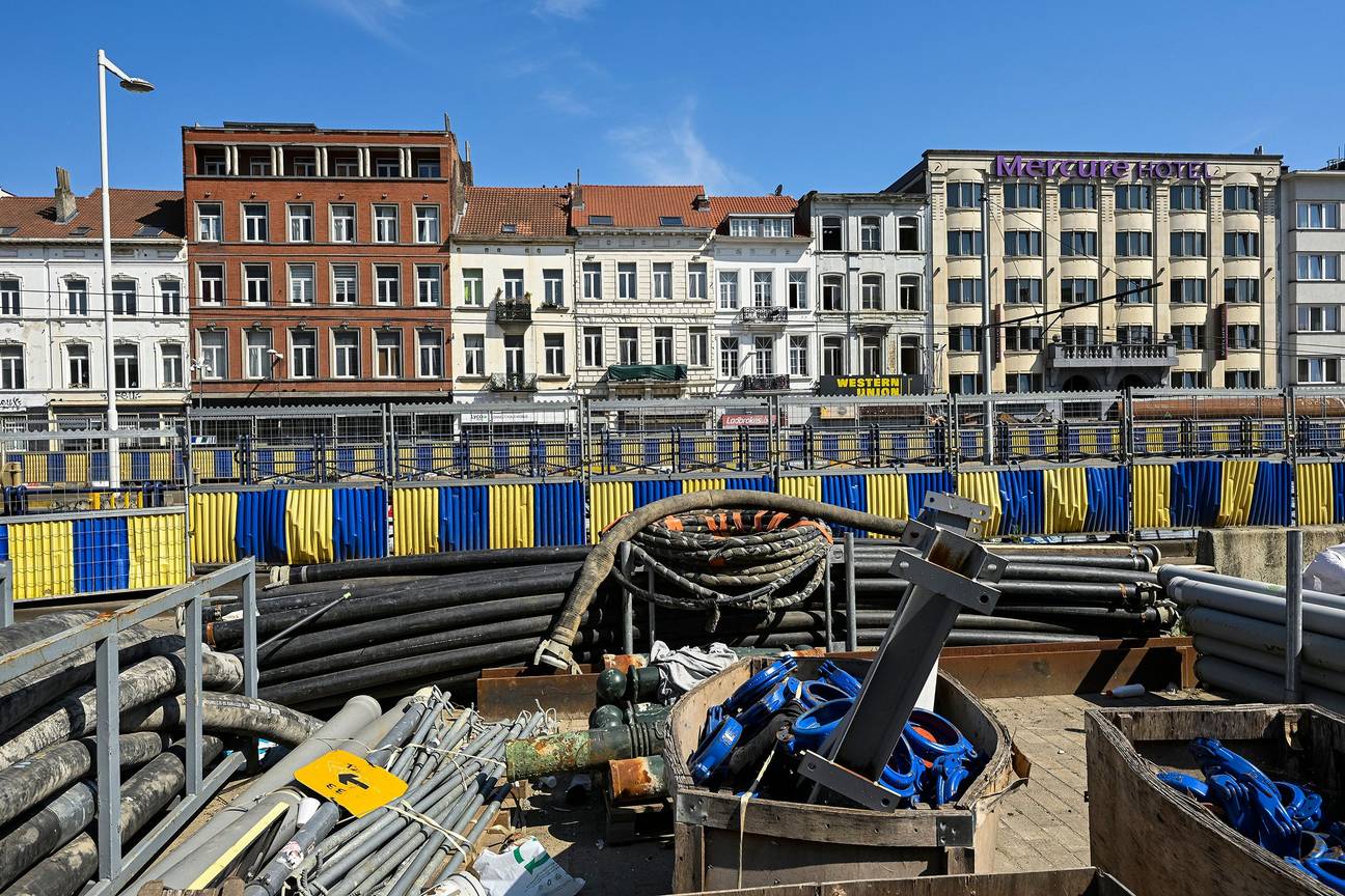 BRZ 20251105 1955 Metro 3 B